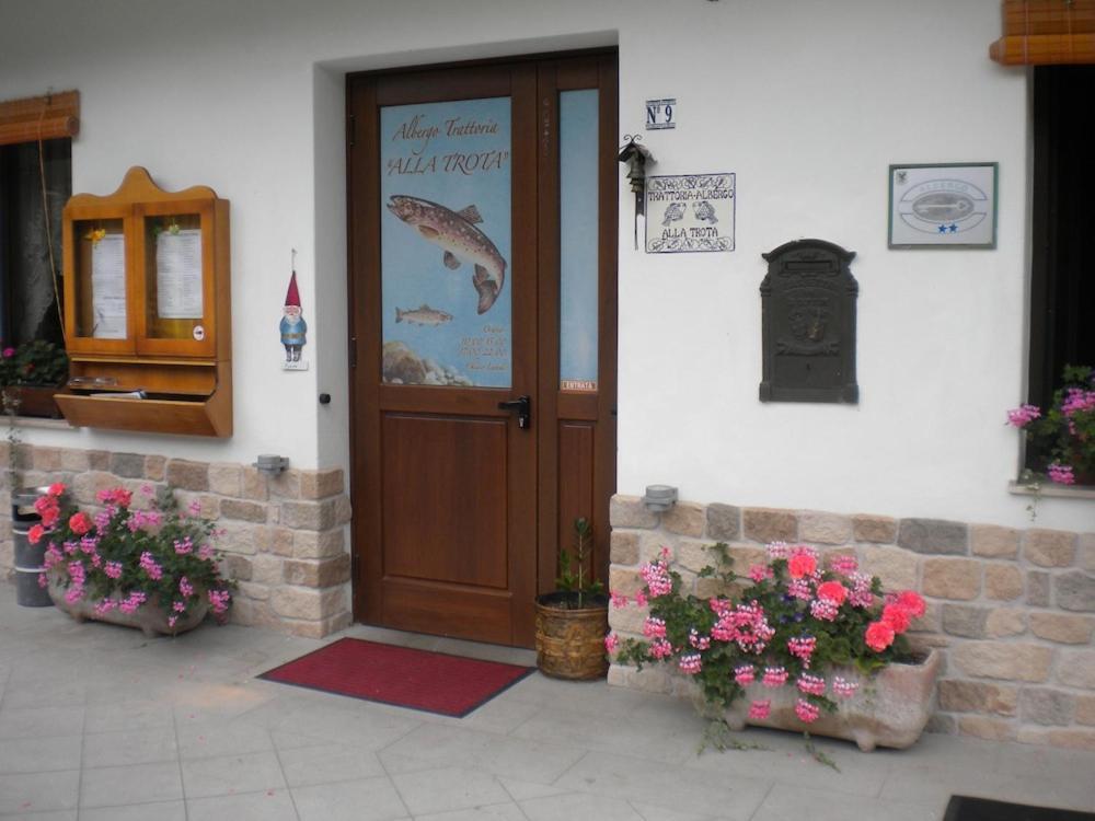 Albergo Alla Trota Pulfero Zewnętrze zdjęcie